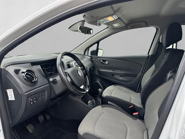 Renault CAPTUR 0.9 TCe Expression ECC / PDC ACHTER / TREKHAAK / CRUISE