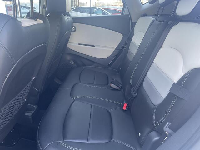 Renault CAPTUR 1.3 TCe Initiale Paris | Leder | Stoelverwarming | Camera | Zeer nette Auto |