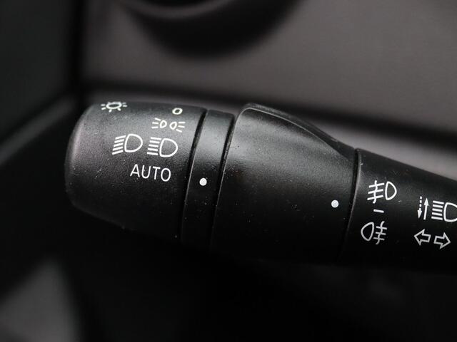 Renault CAPTUR TCe 90pk Intens Camera | Cruise | Navi | Parkeersens. v+a | Trekhaak