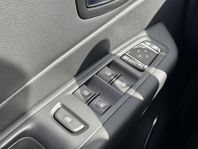 Renault CAPTUR 1.3 TCe 150 EDC Intens | Automaat | Hoge Instap | Cruise | Clima | Navi+Camera | Stoelverw. | LED | Dealer Onderhouden!