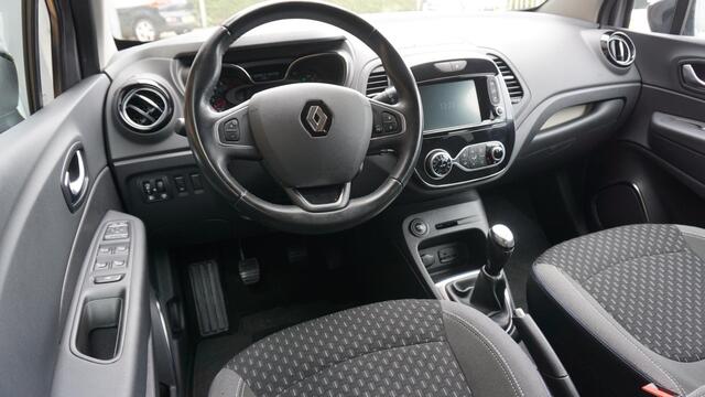 Renault CAPTUR 0.9 TCe 90pk 5Drs Intens LED Keyless A-Camera Clima Cruise Control *NL Captur*