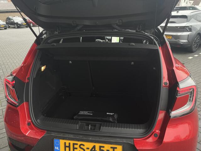 Renault CAPTUR 1.0 TCe 90 techno / ACHTERUITRIJCAMERA / PARKEERSENSOREN / CRUISE CONTROL / CLIMATE CONTROLE