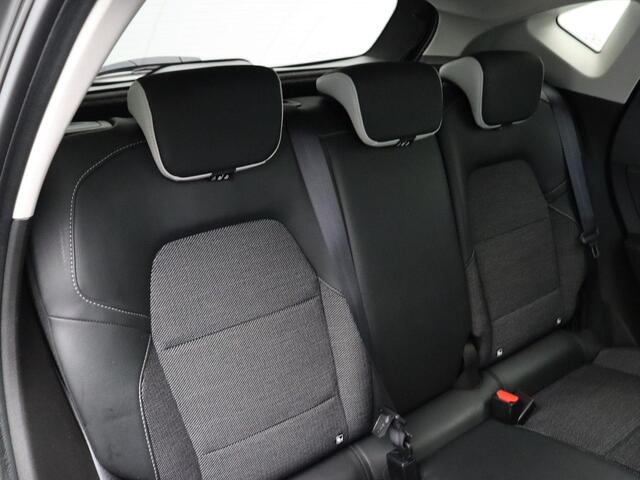 Renault CAPTUR TCe 90pk Techno | Achteruitrijcamera | Parkeersensoren voor en achter | Apple Carplay & Android Auto | Navigatie |