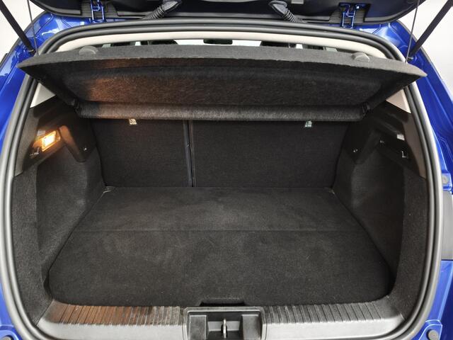 Renault CAPTUR 1.6 E-Tech Plug-in Hybrid 160 Intens Trekhaak | Navigatiesysteem | Automaat | Cruise control