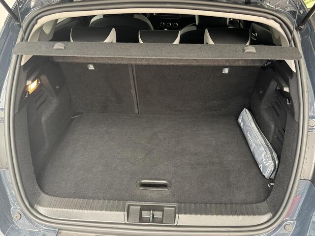 Renault CAPTUR 1.6 E-Tech Hybrid 145 Intens | Achteruitrijcamera | Navigatie | Climate Control | Parkeersensoren V+A |