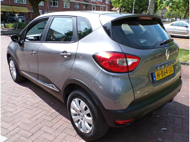 Renault CAPTUR 1.2 TCe Limited AUTOMAAT.....