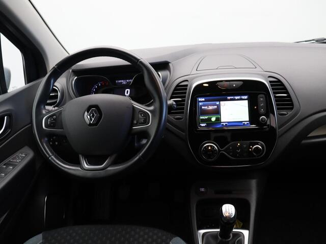 Renault CAPTUR 90pk TCe Intens | Trekhaak | Parkeersensoren rondom | Achteruitrijcamera | Climate control |