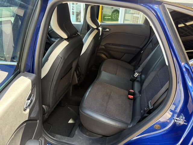 Renault CAPTUR 1.6 E-Tech Hybrid 145 Intens | Navigatie | Achteruitrijcamera | Lichtmetaal 18'' | Climate Control | Key-less | LED | DAB |