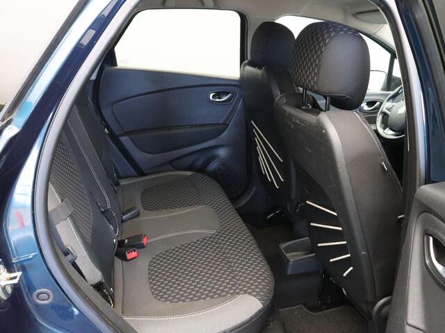 Renault CAPTUR 1.3 TCe Intens | Achteruitrijcamera | Trekhaak | Lichtmetalen velgen 17'' | Cruise control |