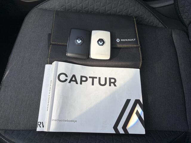 Renault CAPTUR 1.0 TCe 90 Zen / 1e Eigenaar / Dealer Onderhouden / Trekhaak / Camera / Sensoren Voor en Achter / Apple Carplay / Android Auto /