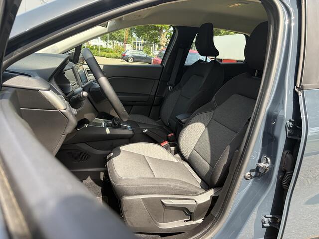 Renault CAPTUR 1.0 TCe 90 Zen / 1e Eigenaar / Dealer Onderhouden / Trekhaak / Camera / Sensoren Voor en Achter / Apple Carplay / Android Auto /