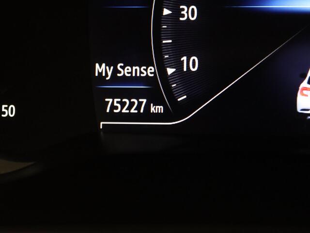 Renault CAPTUR TCe Intens 100pk Camera | Cruise | Navi | Parkeersens. v+a