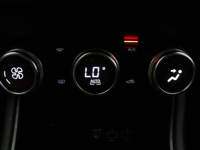Renault CAPTUR TCe Intens 100pk Camera | Cruise | Navi | Parkeersens. v+a