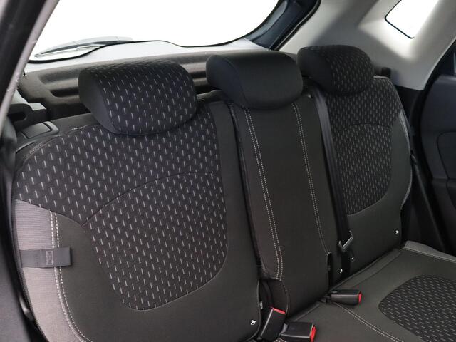 Renault CAPTUR 0.9 TCe Intens | Trekhaak | Cruise control | Lichtmetalen velgen 17'' | Climate control |