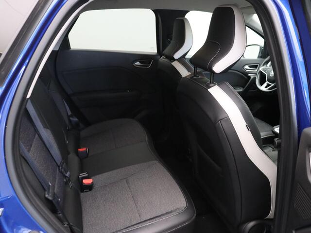 Renault CAPTUR 1.0 TCe 100 Intens | Trekhaak | Stuurverwarming | Climate control | Cruise control | Lichtmetalen velgen 17'' |