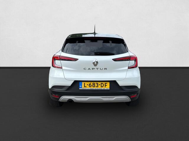 Renault CAPTUR 1.3 TCe 130 Intens CRUISE / NAVI / PDC / ALL SEASON