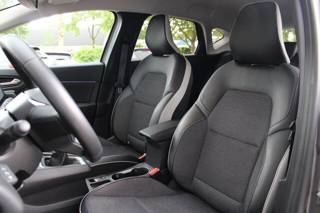 Renault CAPTUR 1.0 TCe 90 techno Achterruitrijcamera | Climate control | Cruise Control | Parkeersensoren