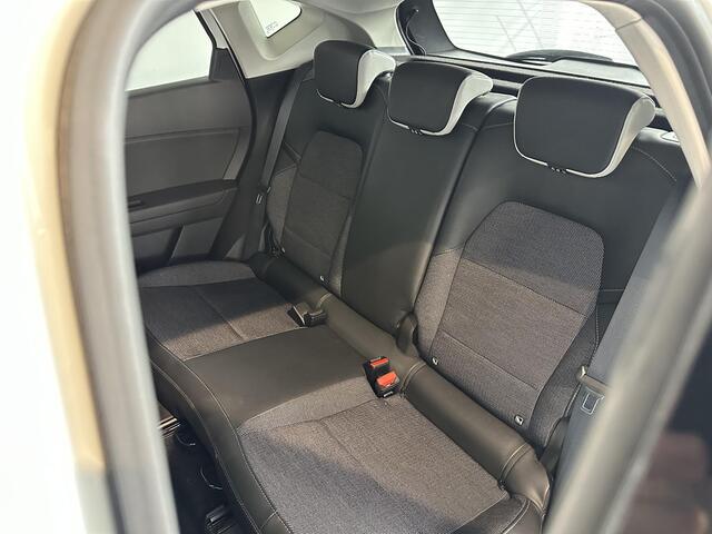 Renault CAPTUR 1.0 TCe 100 Intens ACHTERUITRIJCAMERA | BOSE AUDIOSYSTEEM | CLIMATE CONTROL | LANE ASSIST |
