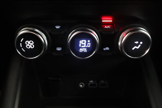 Renault CAPTUR 1.6 E-Tech full hybrid 145 E-Tech engineered | BOSE audio | Adaptieve cruise | 360° Camera | Trekhaak |