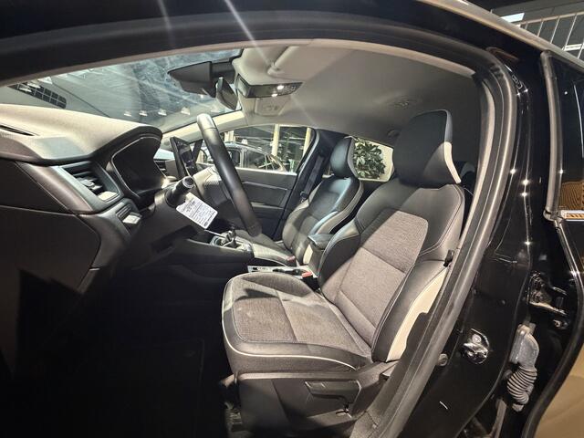 Renault CAPTUR 1.3 TCe 130 Intens CRUISE CONTROL | ELECTRONIC CLIMATE CONTROL | 17 LMG | RIJSTROOKSENSOR MET CORRECTIE | NAVI | ACHTERUITRIJCAMERA |