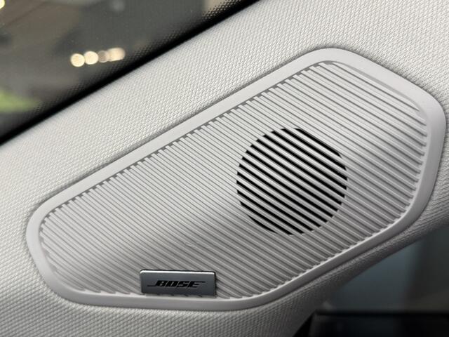 Renault CAPTUR 1.3 TCe 155 Edition One | Pano | Bose | 18" | Groot Navi | 360 | ACC | Dodehoek | 100% Onderhouden!