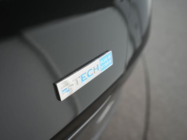 Renault CAPTUR 1.6 E-Tech Plug-in Hybrid 160 Initiale Paris - RIJKLAARPRIJS - LAGE KILOMETERSTAND! - Rondomzichtcamera - Elektrisch Glazen Schuif-/Kanteldak