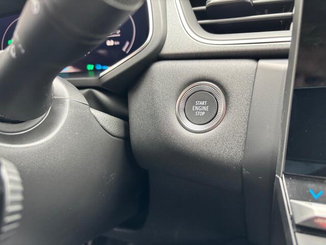 Renault CAPTUR 1.8 E-tech Full Hybrid Techno Pack Winter