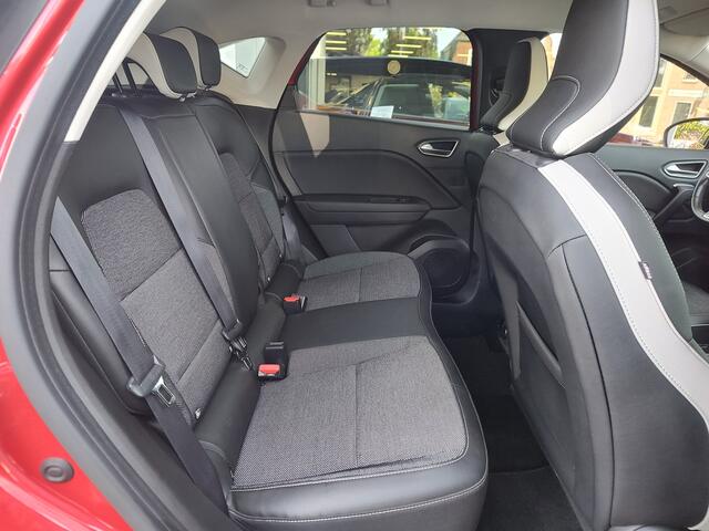 Renault CAPTUR 1.0 TCe 100 INTENS Trekhaak | Keyless | Draadloze lader | Halfleder