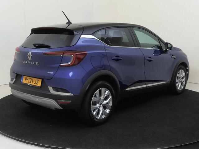Renault CAPTUR 1.6 E-Tech Plug-in Hybrid 160 PK Intens Navigatie | Camera | Climate Control | Cruise Control | Parkeersensoren | Lichtmetalen Velgen