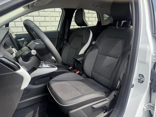 Renault CAPTUR 1.6 E-Tech Plug-in Hybrid 160 Intens | Stoelverwarming | 360° camera | BOSE-audio | Navigatie | All-Season banden |