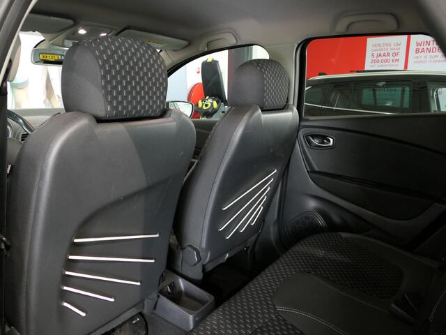 Renault CAPTUR 1.3 TCe Intens *Particuliere verkoop i.o.v!* - Afneembare trekhaak - Allseasons - Parkeerassistent - Dodehoek