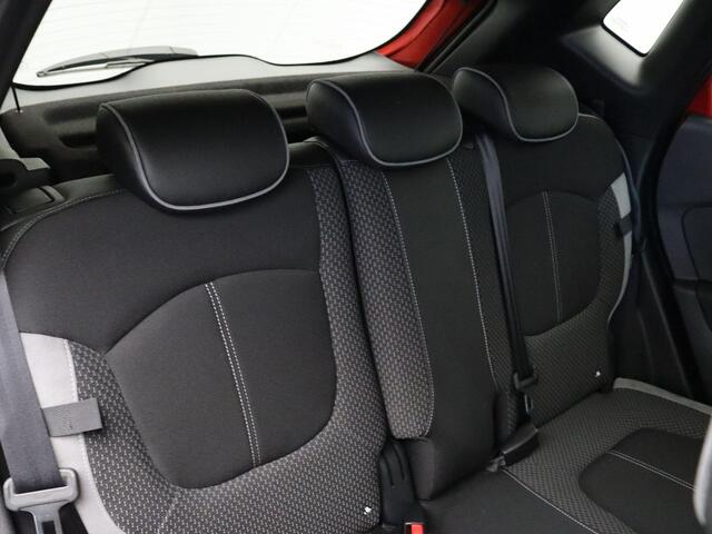 Renault CAPTUR TCe 90pk Bose | Trekhaak | Climate control | Achteruitrijcamera | Parkeersensoren voor/achter |