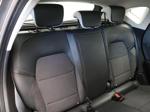 Renault CAPTUR TCe 90pk Intens | Trekhaak | Climate control | Achteruitrijcamera | Parkeersensoren voor en achter |