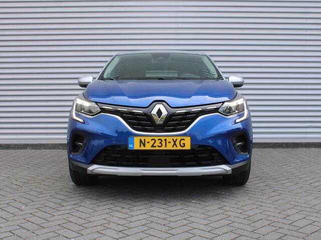 Renault CAPTUR 1.6 E-Tech Hybrid 145 Intens | Trekhaak | Stuurverwarming | Camera | Dodehoek detectie | Cruise adapt. | Telefoonlader | 17" LM | LED | Clima |