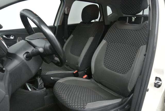 Renault CAPTUR TCe 90 Intens | Climate Control | Cruise Control | Parkeersensoren achter |