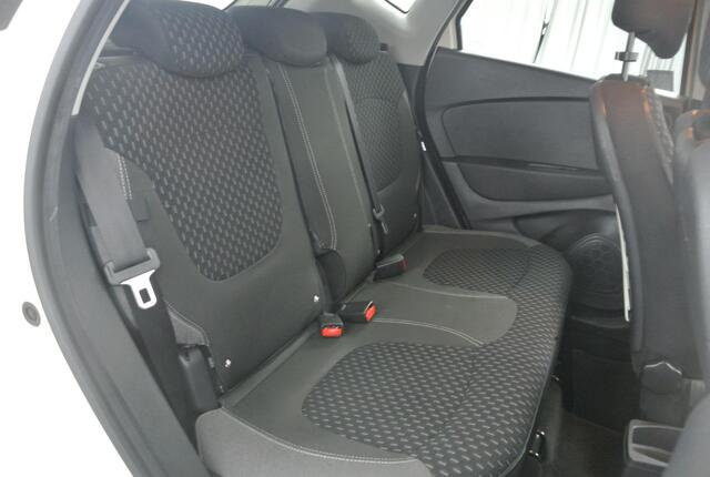Renault CAPTUR TCe 90 Intens | Climate Control | Cruise Control | Parkeersensoren achter |