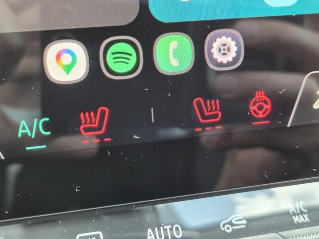 Renault CAPTUR 1.8 E-Tech full hybrid 160 techno / Fabrieksgarantie tot 12-2028 / Stuur- & Stoelverwarming / Adaptief cruise control / Pack winter / Achteruitrijcamera / Draadloze telefoon lader / Keyless Entry/Start / Apple Carplay Android Auto / Climate control /