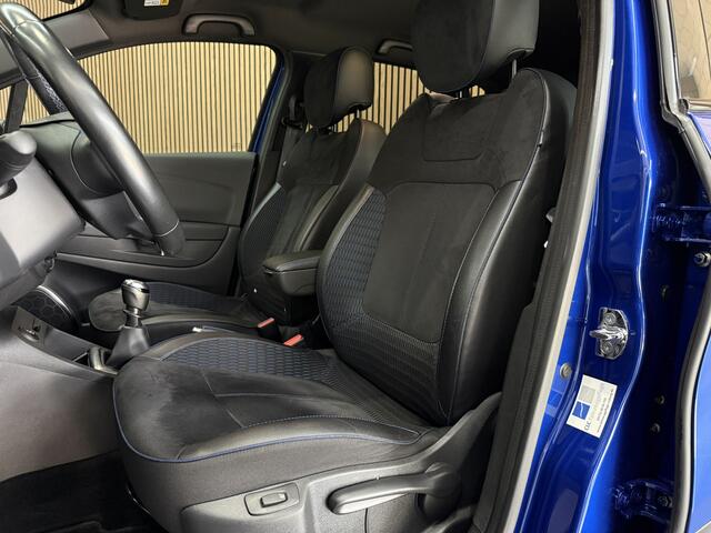 Renault CAPTUR 1.3 TCe 150pk Version S | R-Link Navi | 17" | Clima | Stoelverwarming | Camera | Led | 100% Dealer onderhouden!