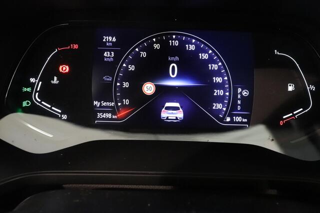 Renault CAPTUR 1.3 TCe 140 Intens | Climate control | Camera | AppleCarplay AndroidAuto | Navigatie | Cruise control | Trekhaak |