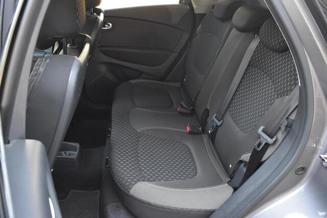 Renault CAPTUR TCe Intens | DEALER ONDERH. | TREKHAAK | CAMERA | NAVI | CRUISE CONTROL | CLIMATE CONTROL | LMV | PDC |