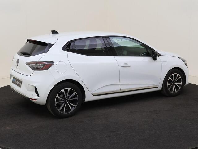 Renault CLIO TCe 90 GPF techno PACK WINTER/ LM VELGEN ZWART/ PRIVACY GLAS/ HAAIENVIN ANTENNE/ ETC... RIJKLAAR!