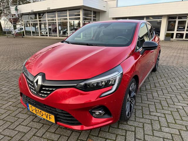 Renault CLIO 1.6 E-Tech Hybrid 145 Techno PACK LIGHTNING/ 17"LM VELGEN/ 4 SEIZOENSBANDEN/ PARK ASSIST + CAMERA/ ETC... 1e EIGENAAR! DEALER ONDERHOUDEN, RIJKLAAR!