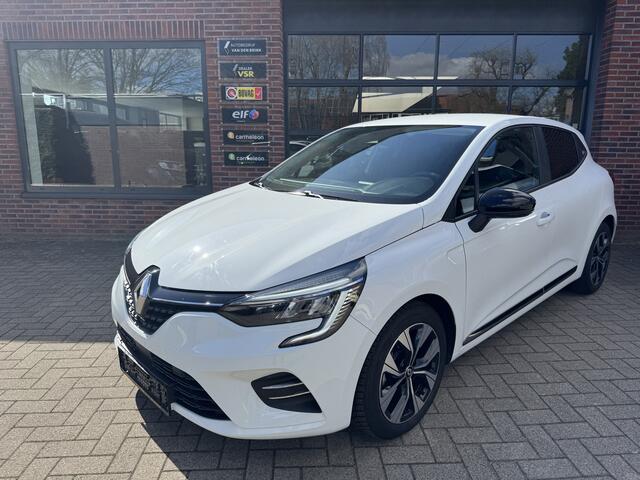 Renault CLIO 1.6 E-Tech Hybrid 145 Evolution