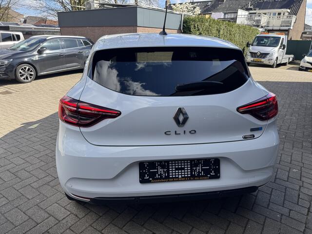 Renault CLIO 1.6 E-Tech Hybrid 145 Evolution