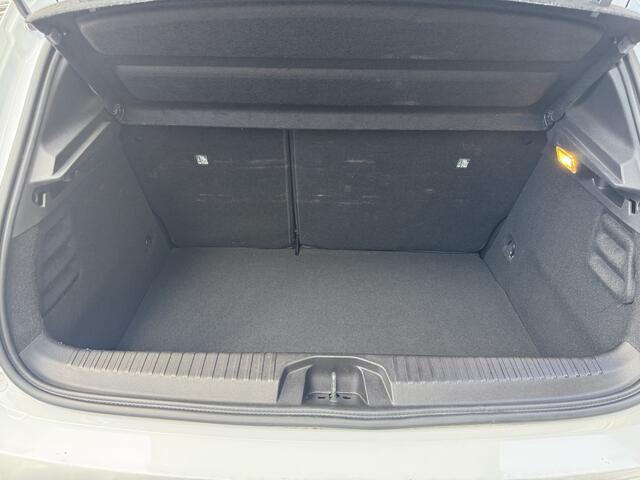 Renault CLIO 1.6 E-Tech Hybrid 145 Evolution