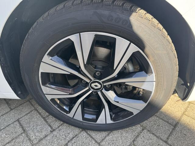 Renault CLIO 1.6 E-Tech Hybrid 145 Evolution