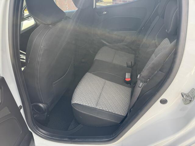 Renault CLIO 1.6 E-Tech Hybrid 145 Evolution
