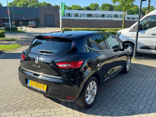 Renault CLIO TCe 90 Limited | Parkeersensoren achter | NL-auto | Navigatiesysteem |