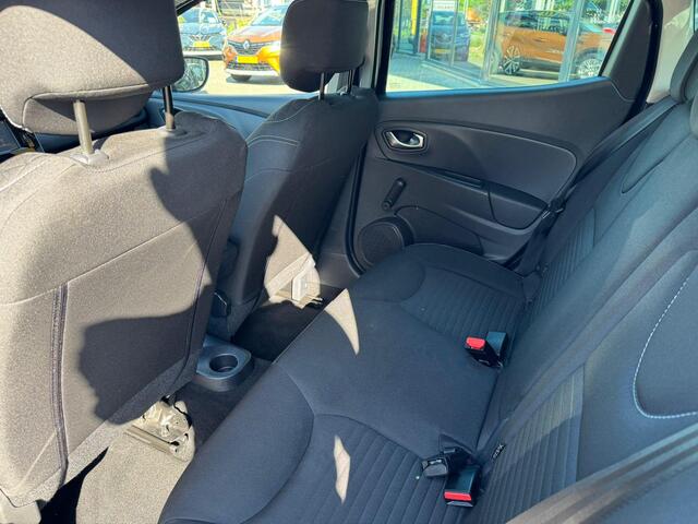 Renault CLIO TCe 90 Limited | Parkeersensoren achter | NL-auto | Navigatiesysteem |