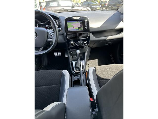 Renault CLIO Estate 1.2 TCe Bose Automaat/Led/Navigatie/Cruise/Trekhaak/Camera/R-Link